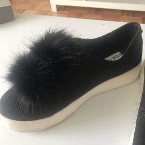 Steve Madden slip on sneaker